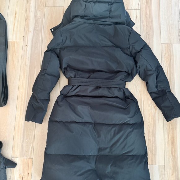 YVES SALOMON Black Coat with Detachable Mink Collar in Technical Fabric - Picture 8 of 16